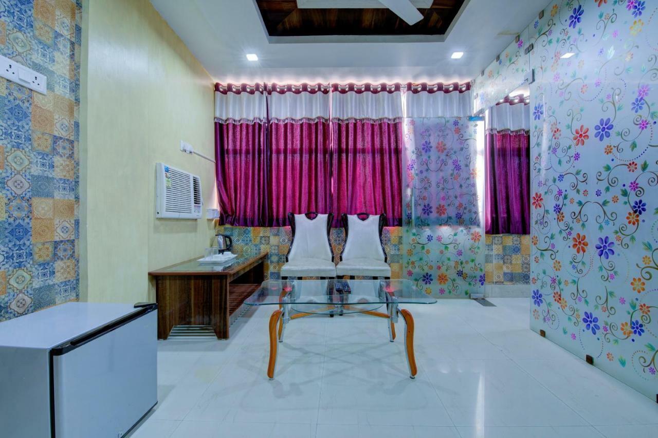 Oyo 14579 The Hangout Jamshedpur Ngoại thất bức ảnh