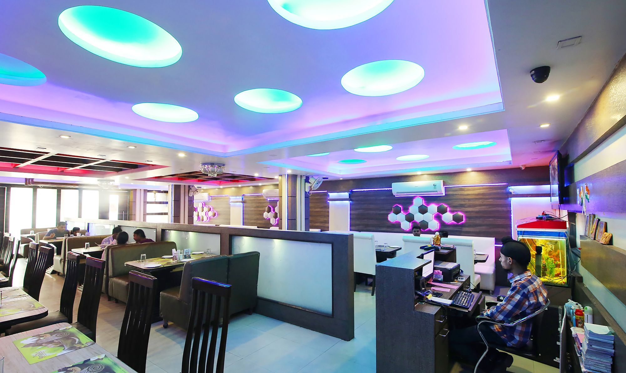 Oyo 14579 The Hangout Jamshedpur Ngoại thất bức ảnh